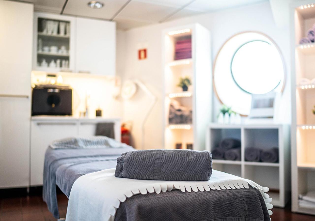  Viking Line Ferry Gabriella - One-way Journey From To Helsinki *